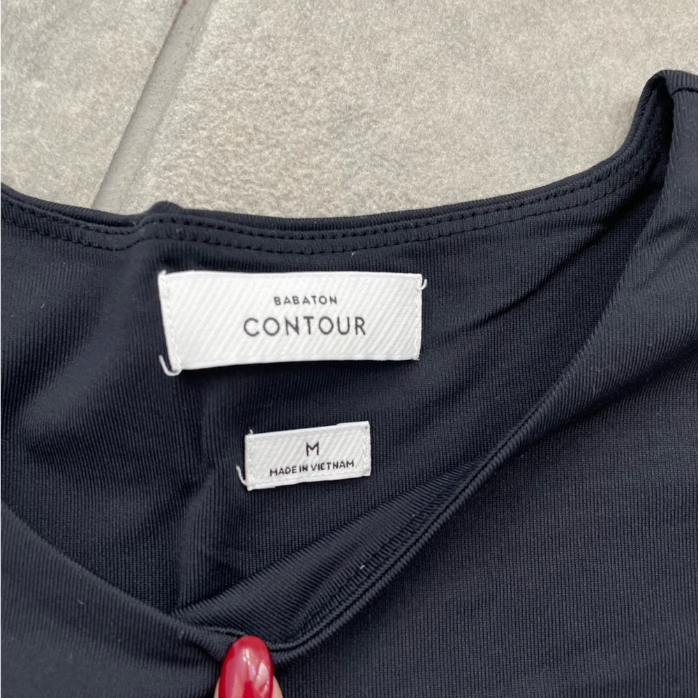 Aritzia Babaton Contour Black Cropped T-shirt Medium Crew Neck Short Sleeve - Picture 3 of 10